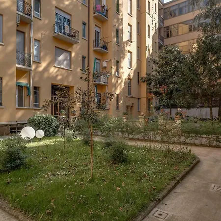 Bright And Wonderful In Апартаменты Милан